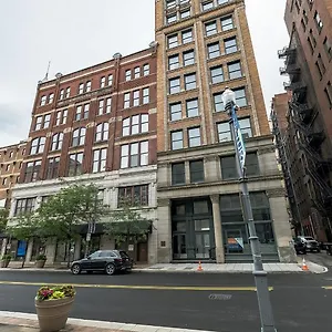 https://frontdesk-209-9th-st-apts-cultural-dist-pittsburgh.hotels-in-pittsburgh.com