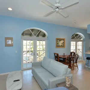 https://the-frontier-flat.hotels-in-key-west.com